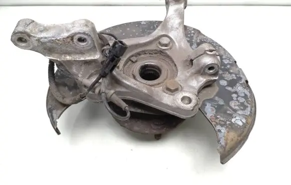 Opel Insignia A Front wheel hub spindle knuckle 23483145