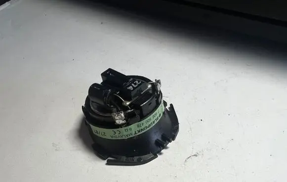 Audi A3 S3 A3 Sportback 8P Front door speaker 8P0035399C