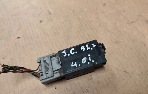 Jeep Cherokee XJ Other control units/modules SF8956000428