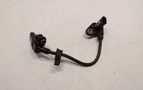 BMW 5 F10 F11 Crankshaft speed sensor 7582842 13627582842