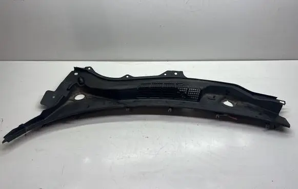 Infiniti FX Wiper trim 66863CG000