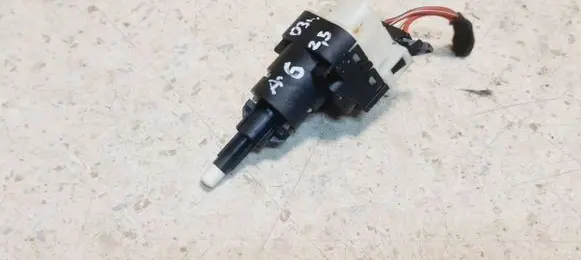 Audi A6 S6 C5 4B Brake pedal sensor switch 1K2945511