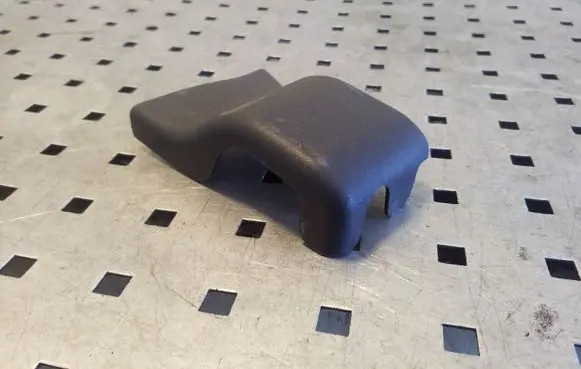 Volkswagen PASSAT B7 Other trunk/boot trim element 3C9827352B