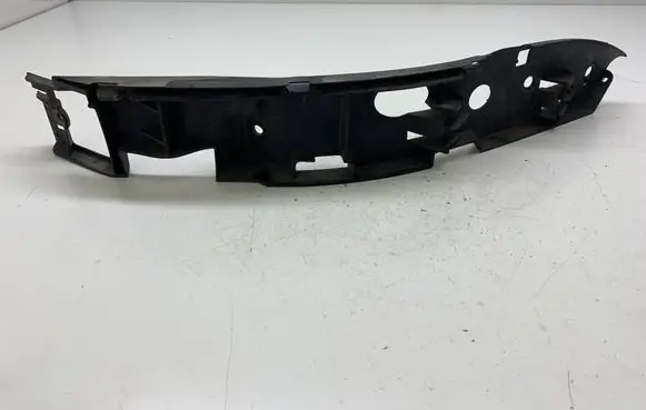 Volkswagen Touareg I Front bumper mounting bracket 7L6807183C