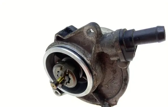 Audi A6 S6 C6 4F Vacuum pump 057145100
