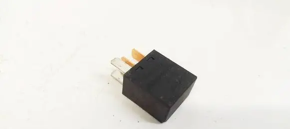 Mitsubishi Colt Other relay MB953382 044652A
