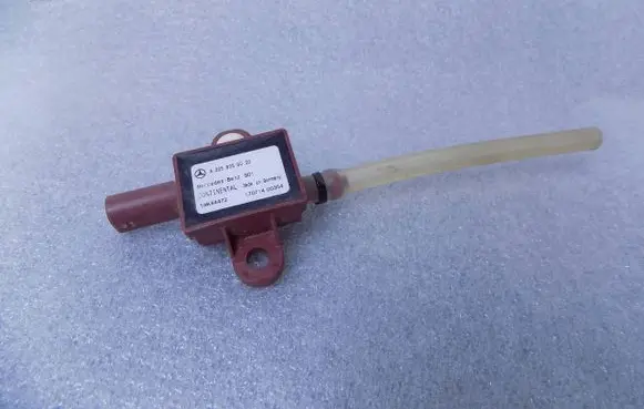 Mercedes-Benz C W205 Airbag deployment crash/impact sensor A2059059000
