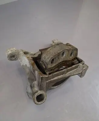 Mazda CX-5 Engine mount vacuum valve KD62
