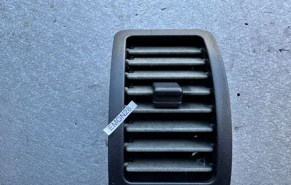 Opel Monterey Dashboard side air vent grill/cover trim 1814755