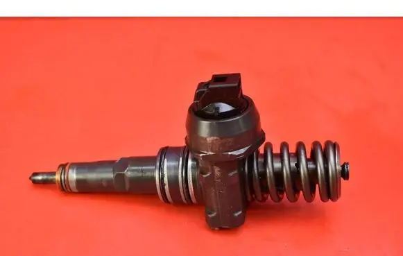 Seat Ibiza III (6L) Fuel injector 045130073T