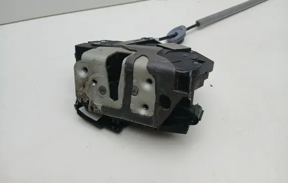 Volvo V60 Front door lock 31349861 A046465