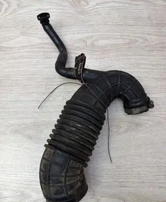 Audi A4 S4 B7 8E 8H Air intake hose/pipe 8E0129615Q 416691 03G103426C