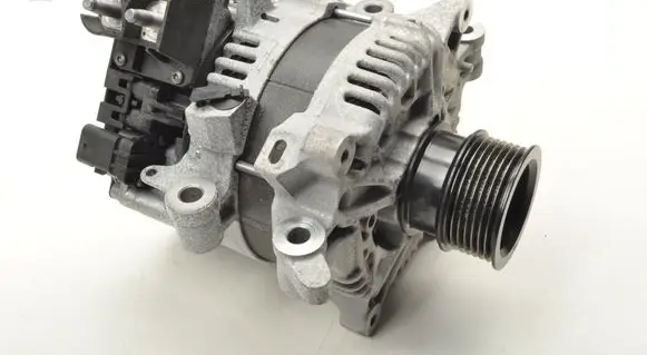Volvo XC90 Generator/alternator 32406474