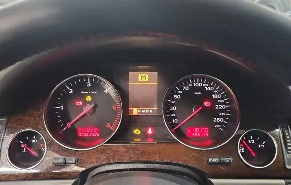 Speedometer (instrument cluster)