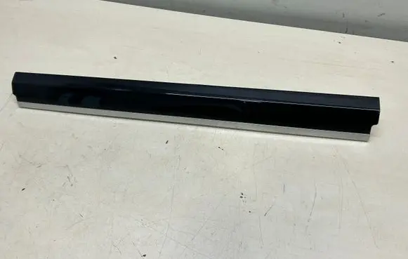 Porsche Cayenne (92A) Dashboard glove box trim 7P5857222P