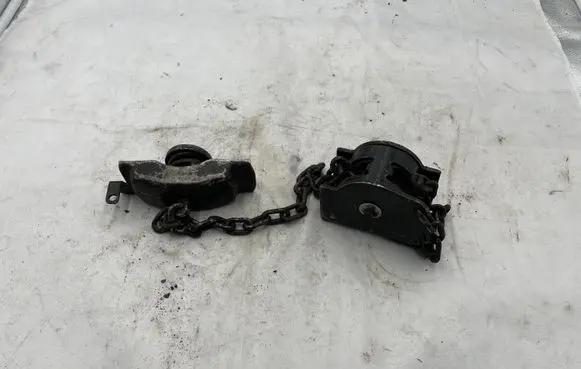 Mercedes-Benz Sprinter W901 W902 W903 W904 Spare wheel mounting bracket 