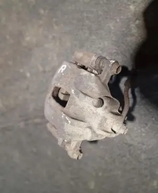 Hyundai i20 (PB PBT) Front brake caliper