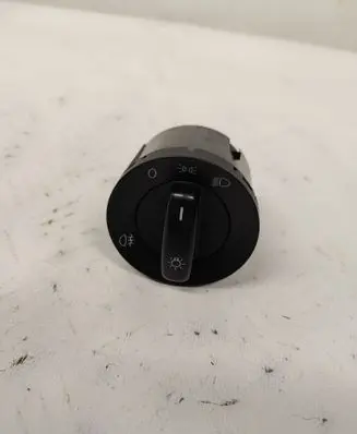 Volkswagen Touran II Light switch