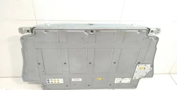 Mercedes-Benz C W205 Hybrid / electric car battery A2059027907