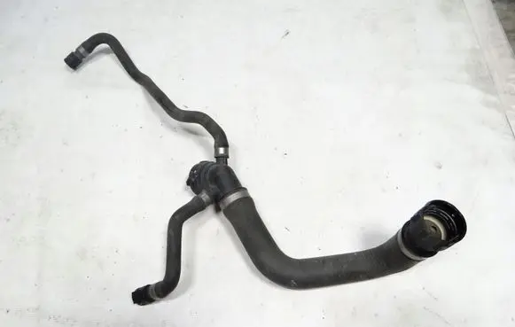 BMW X5 E53 Engine coolant pipe/hose 7500746