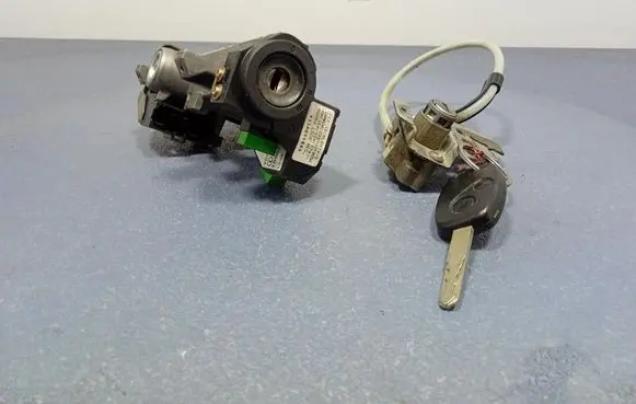 Honda FR-V Ignition lock 25001031905A