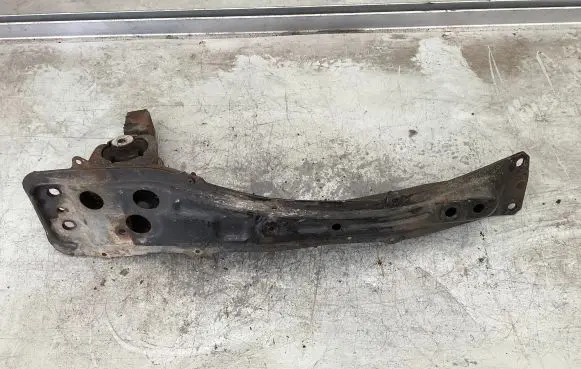 Toyota Avensis T250 Front subframe
