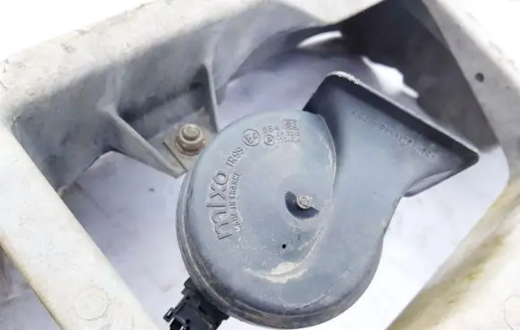 Volvo 850 Horn signal
