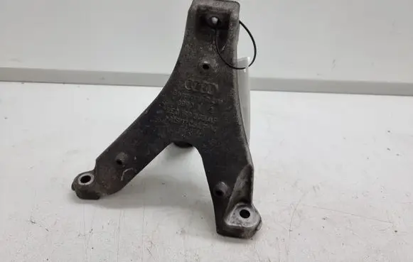Audi A4 S4 B7 8E 8H Engine mounting bracket 8E0199308AF 8E0199308