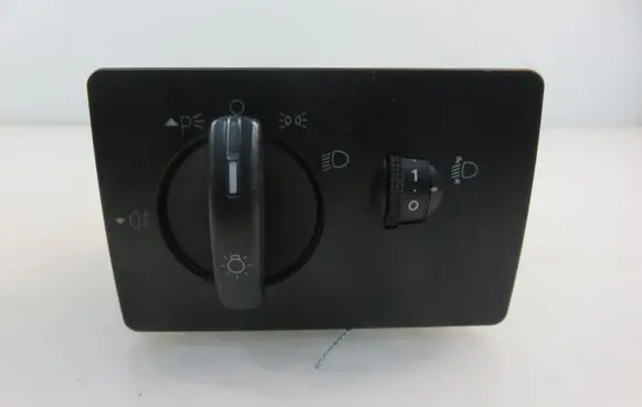 Ford Focus Light switch 7M5T13A024EA