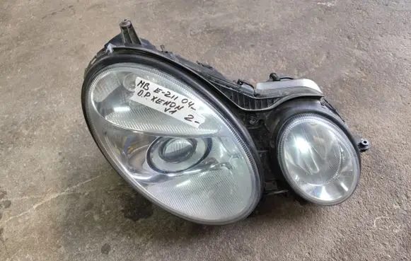 Mercedes-Benz E W211 Headlight/headlamp