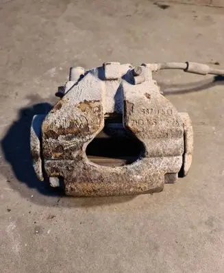 Volkswagen Transporter - Caravelle T5 Front brake caliper