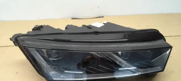 Skoda Octavia Mk4 Headlight/headlamp 5E4941016B