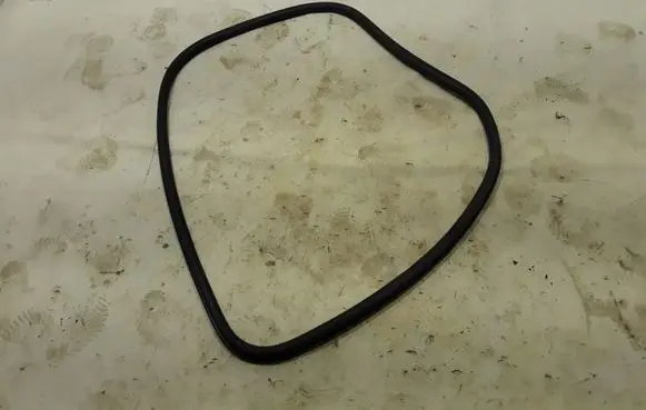 Volvo V40 Front door rubber seal 31457615