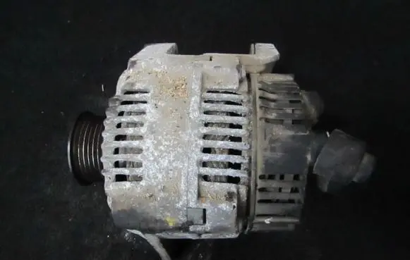 Renault Laguna I Generator/alternator 7700857073