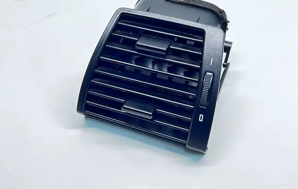 BMW X5 E53 Dashboard side air vent grill/cover trim 64228402215 8402215