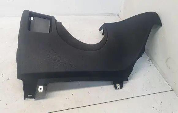 BMW 1 E81 E87 Dashboard lower bottom trim panel 698267005