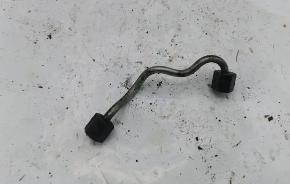 BMW X3 E83 Fuel injector supply line/pipe NOCODE