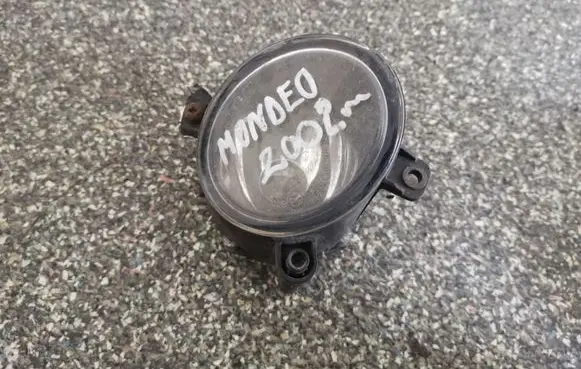 Ford Mondeo Mk III Front fog light 1S7115K205AA 0305062004