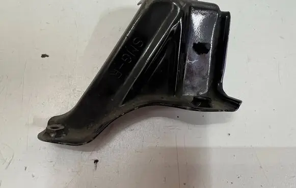 Honda Civic Fender mounting bracket