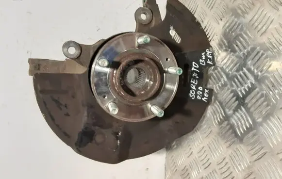 KIA Sorento Front wheel hub