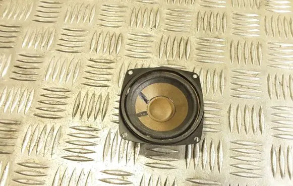 Audi A6 S6 C6 4F Front door speaker 4F5035361