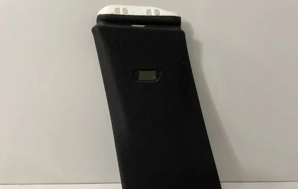 (B) pillar trim (bottom)