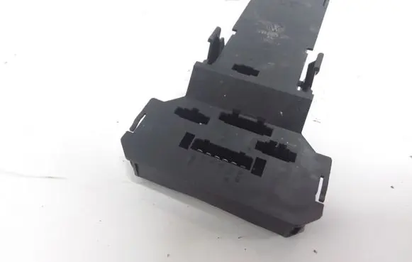 Tail light part