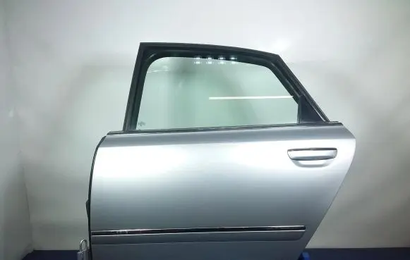 Audi A8 S8 D3 4E Rear door