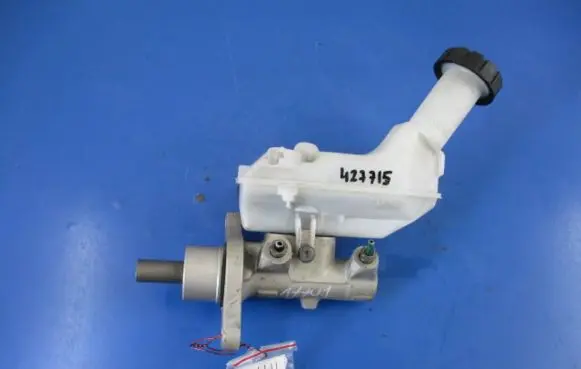 Renault Clio III Master brake cylinder 8200304093A