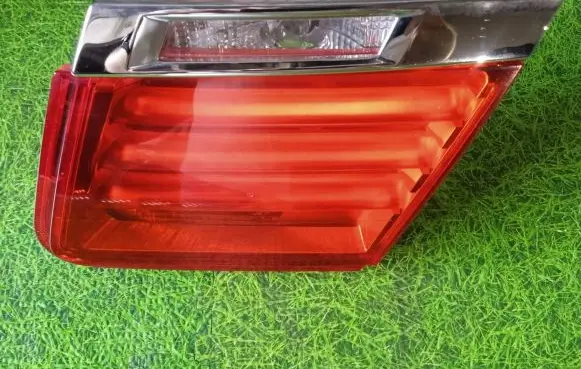 BMW 7 F01 F02 F03 F04 Tailgate rear/tail lights 7182206 7000204AIS 24709