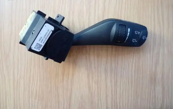 Multifunctional control switch/knob