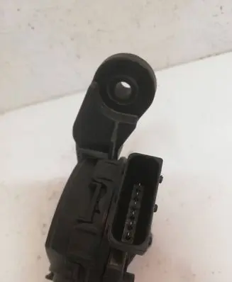 Hyundai i20 (GB IB) Accelerator throttle pedal B9010