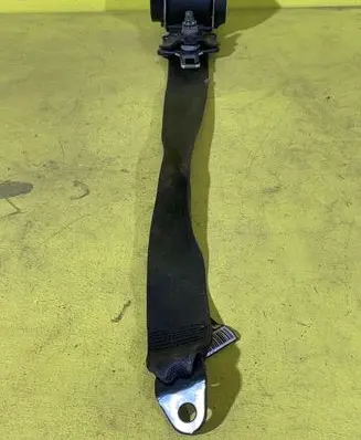 Chevrolet Orlando Seat belt trim 