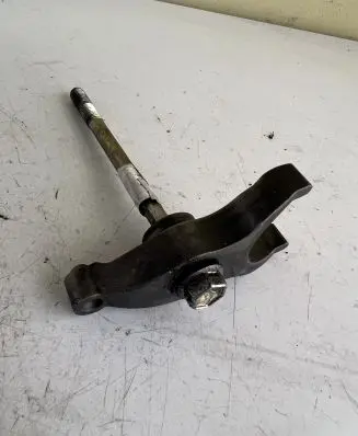 Toyota Hilux (AN10, AN20, AN30) Fuel Injector clamp holder